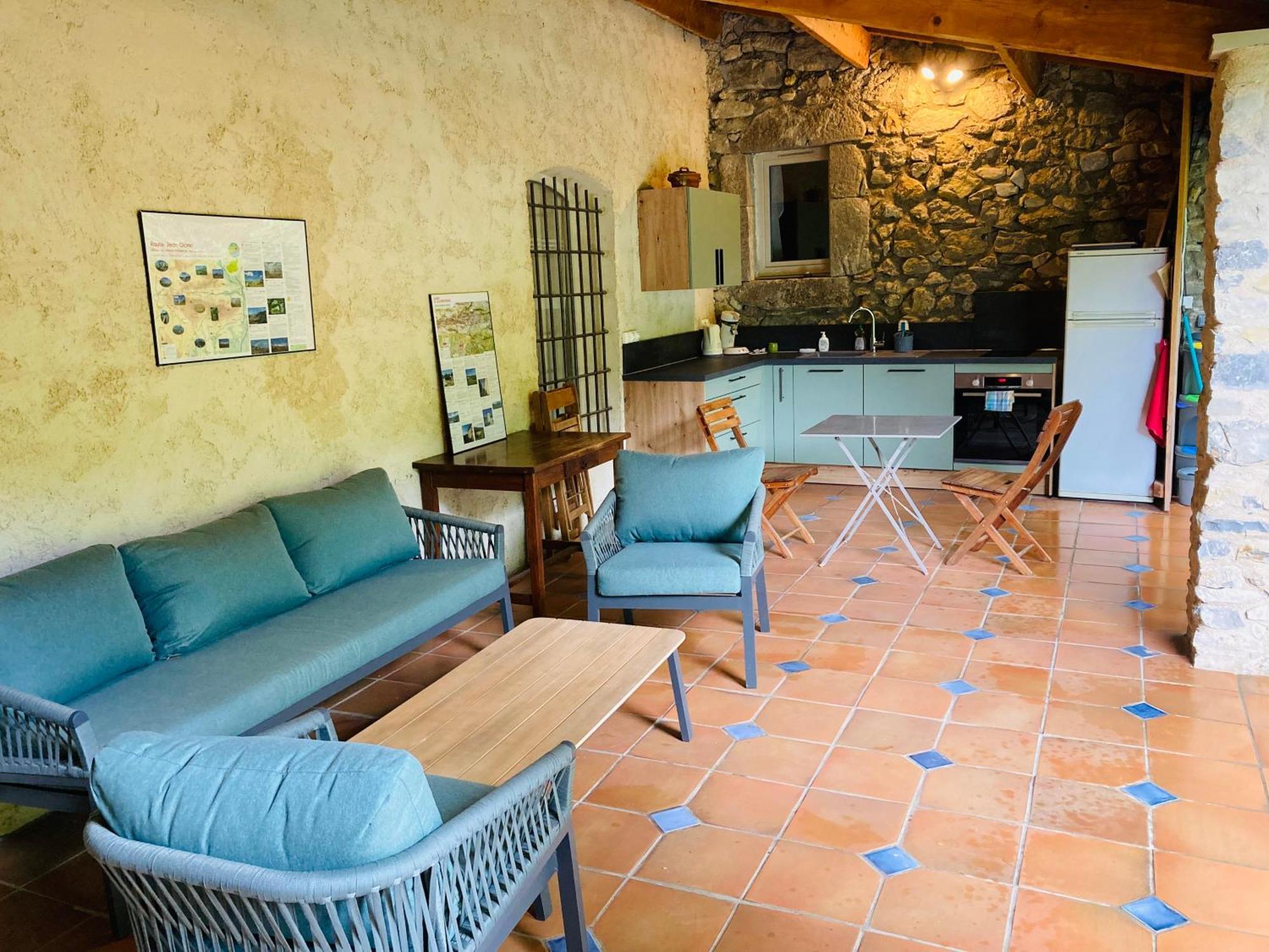 Le Moulin De La Viorne, Gite Avec Piscine Au Coeur De La Nature En Haute-Provence Les Omergues Экстерьер фото